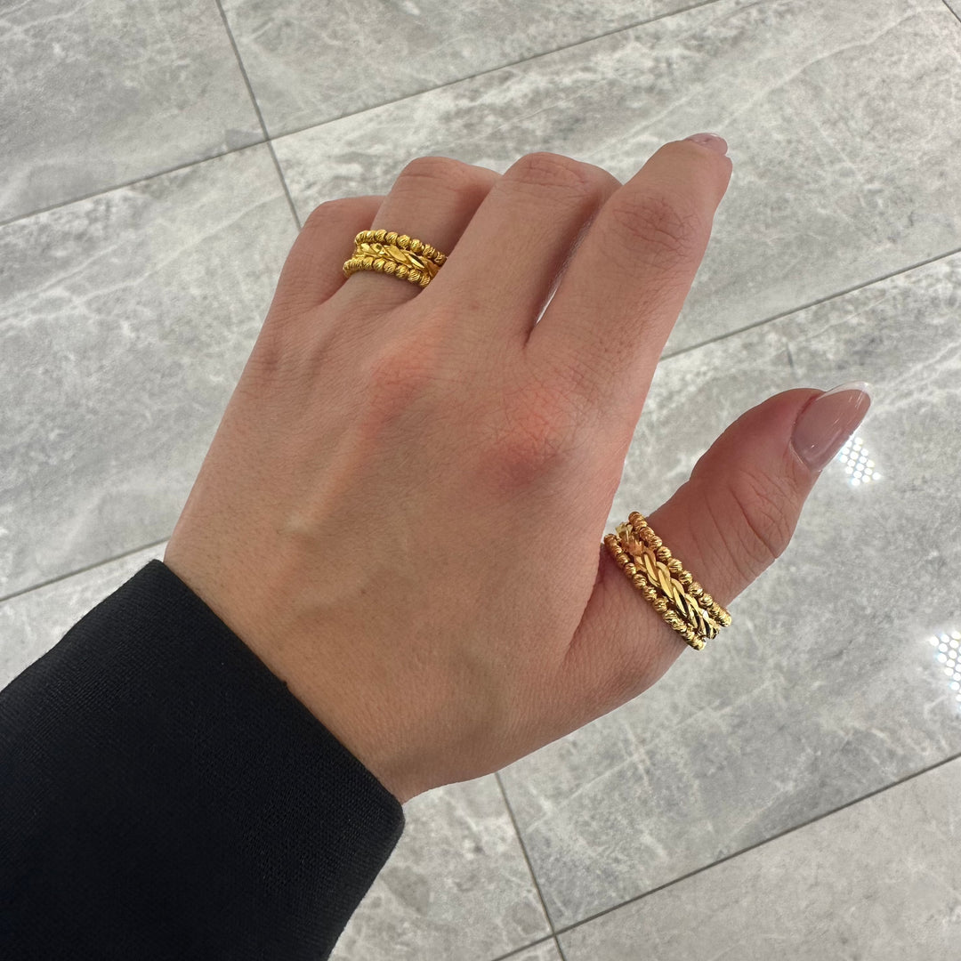 Burma x Dorika Goldring