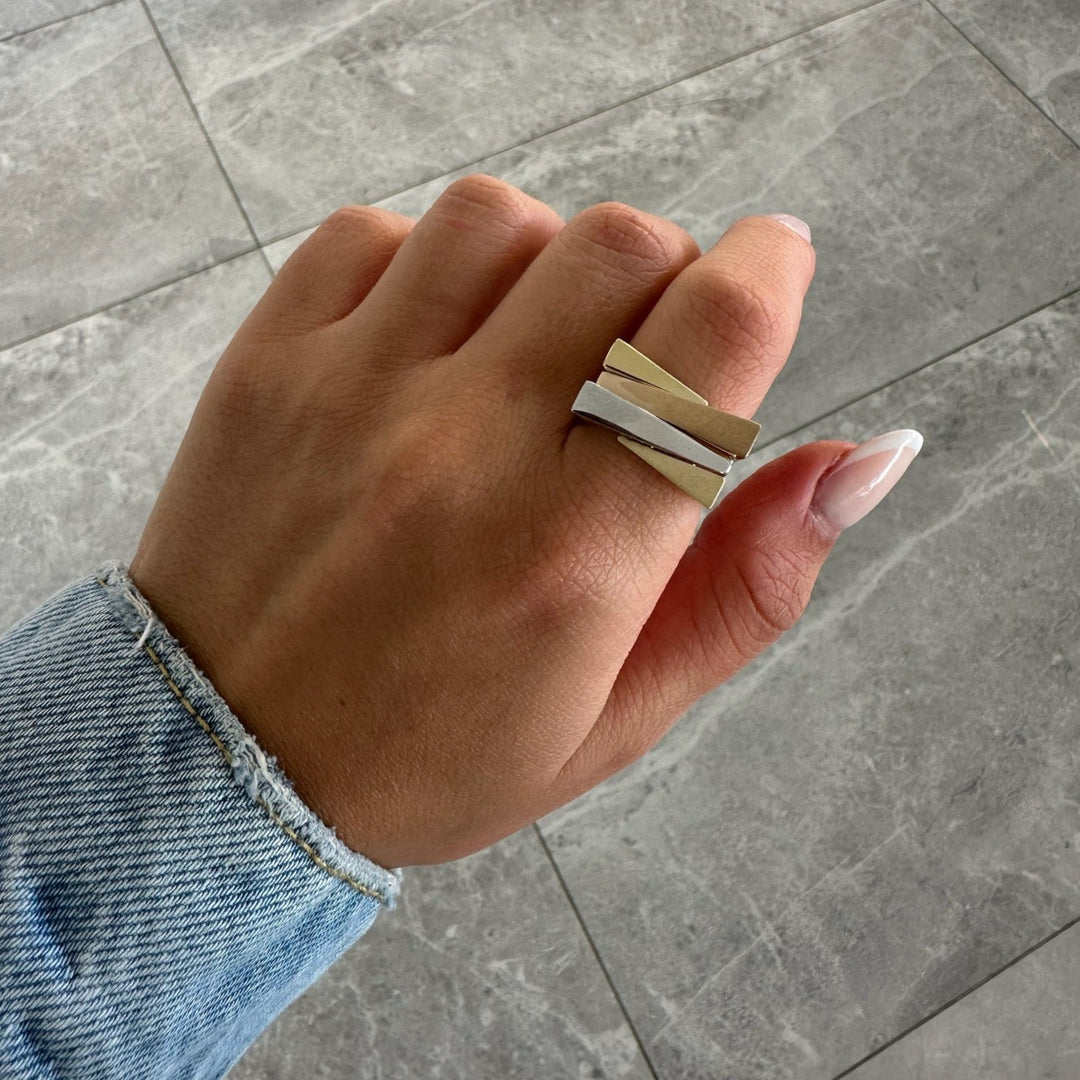 Tri-Colour Goldring