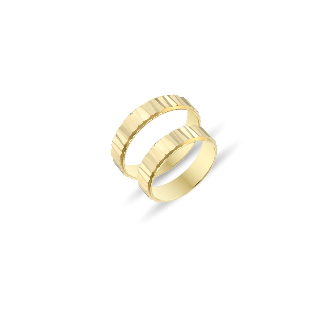 FACETTIERTE GOLDENE TRAURINGE