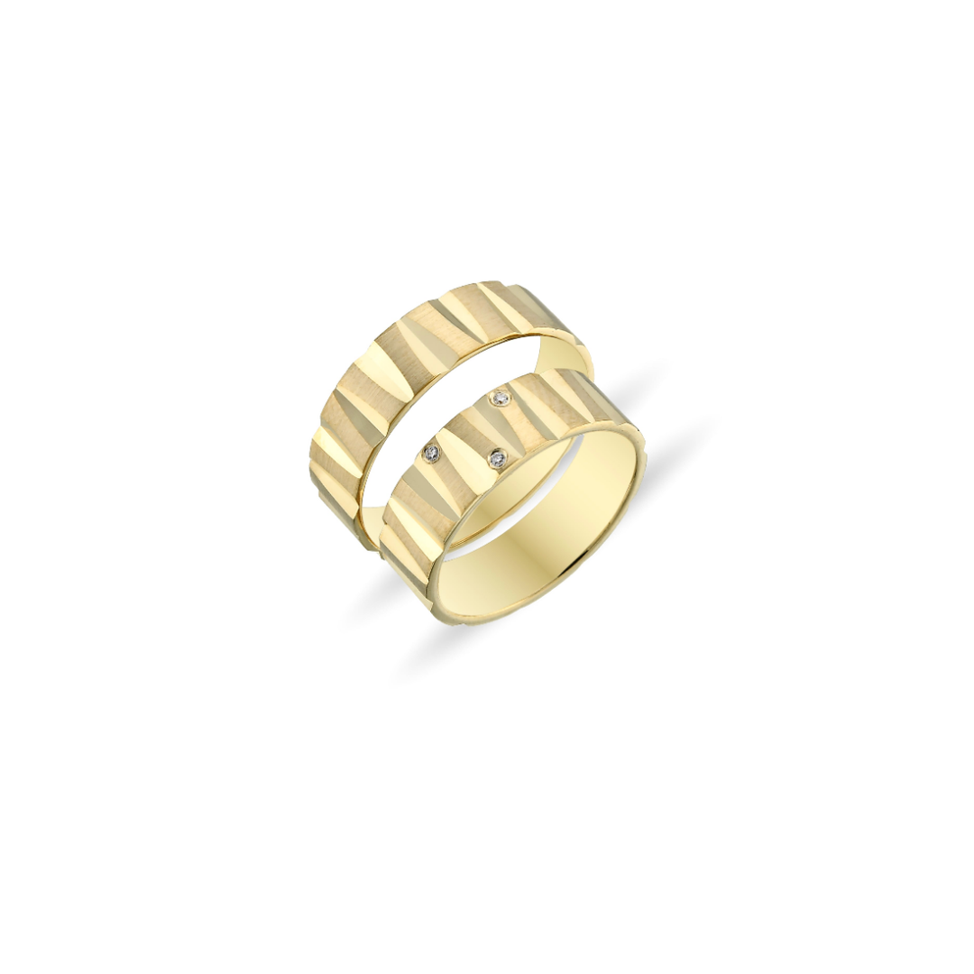 GOLDENE TRAURINGE MIT DIAGONALSTREIFEN UND 3 STEINEN