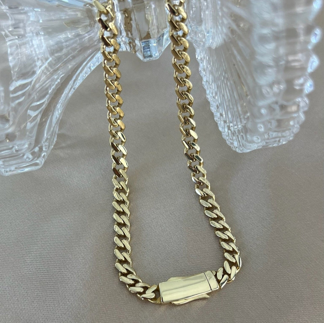 Schlichte Goldkette